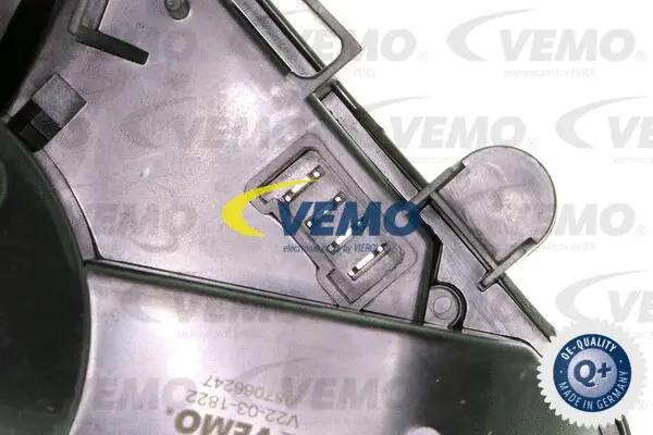 V22-03-1822 VEMO Вентилятор салона (фото 2)