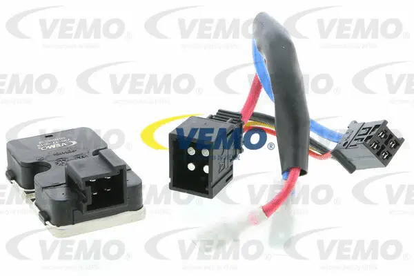 V30-77-0013 VEMO Регулятор, вентилятор салона (фото 1)