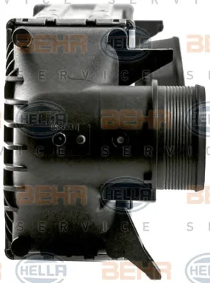 8ML 376 700-121 BEHR/HELLA/PAGID Интеркулер (радиатор интеркулера) (фото 4)