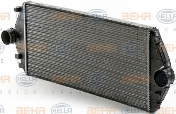 8ML 376 700-541 BEHR/HELLA/PAGID Интеркулер (радиатор интеркулера) (фото 7)