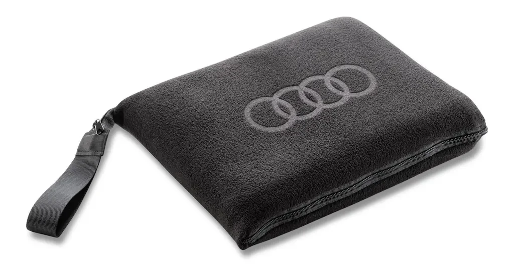 3292200300 VAG Флисовый плед Audi Fleece blanket 2in1, black, NM (фото 1)