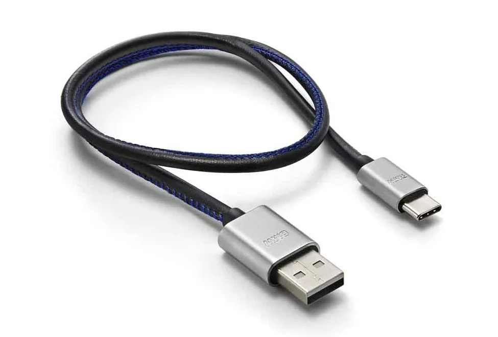 61122458609 BMW Оригинальный кабель BMW USB Type-C (фото 1)