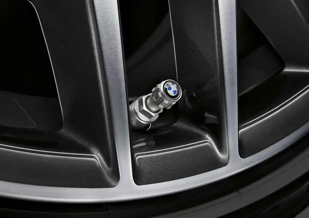 36122447401 BMW Набор колпачков для колесных вентилей BMW Valve Stem Caps (фото 1)