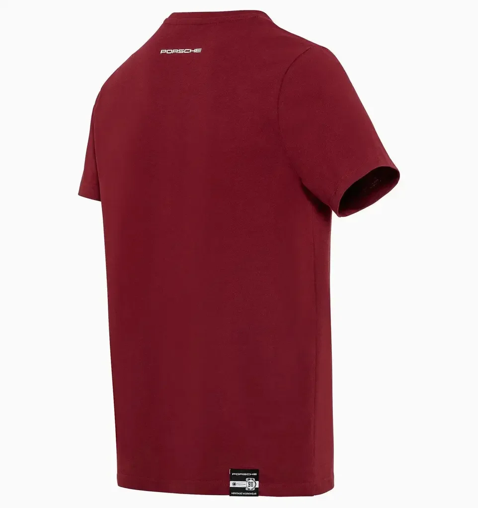 WAP6710XS0PESS PORSCHE Мужская футболка Porsche Crest T-shirt - Essential Collection, Men, Bordeaux Red (фото 2)