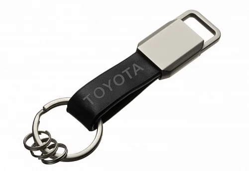 FKBLT05BLT TOYOTA Кожаный брелок Toyota Logo Keychain, Metall/Leather, Black/Silver, NM (фото 1)