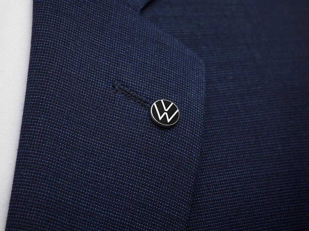000087000T VAG Значок Volkswagen Logo Metall Pin NM (фото 2)