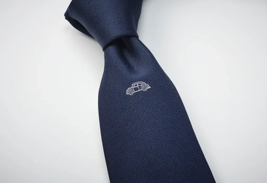 1K4084320530 VAG Шелковый галстук Volkswagen Beetle Silk Business Tie, Blue (фото 2)