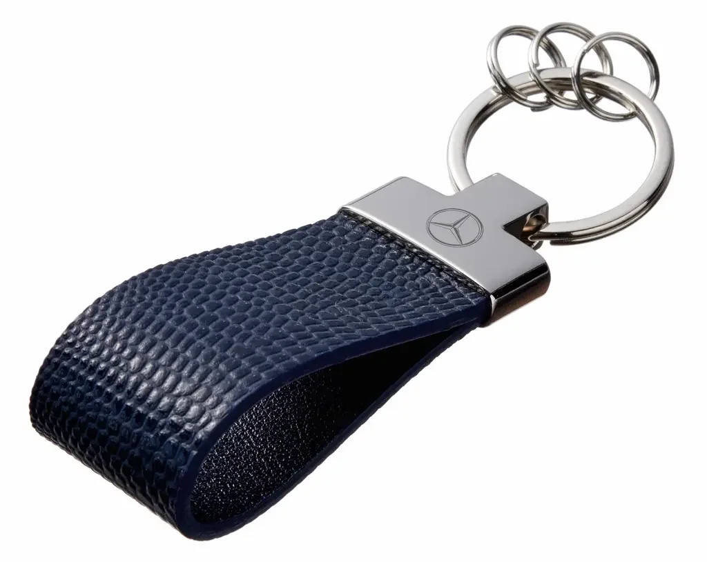 FKBRLBPMB MERCEDES Кожаный брелок Mercedes-Benz Premium Leather Keychain, Metall/Leather, Blue/Blue (фото 1)