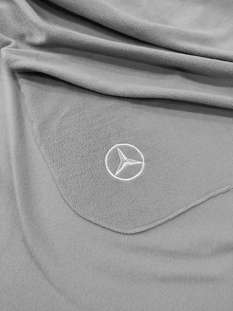 B660A2525 MERCEDES Флисовый плед Mercedes-Benz Star Logo Fleece Blanket, Grey (фото 3)