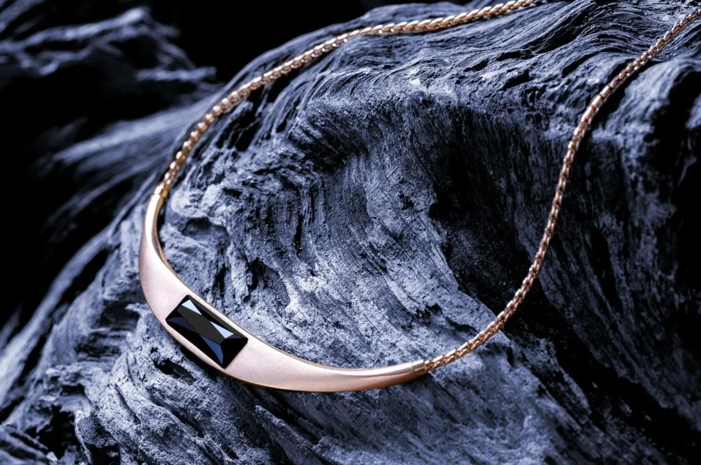 B66953578 MERCEDES Женское колье Mercedes Necklace, Crystal, Swarovski, pink gold colours / black (фото 2)