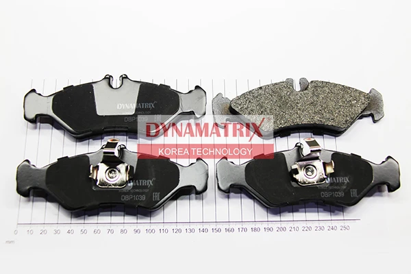 DBP1039 DYNAMAX Комплект колодок для дисковых тормозов (фото 1)