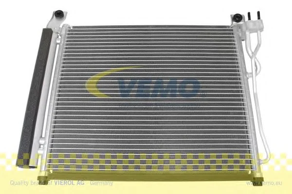 V53-62-0005 VEMO Радиатор кондиционера (фото 1)