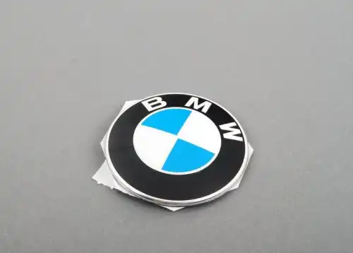 51 14 7 057 794 BMW Эмблема f07 (фото 1)