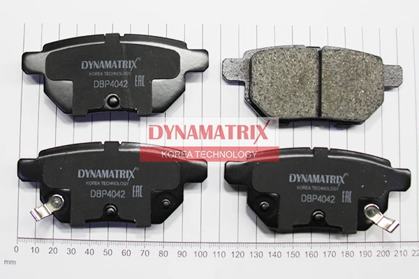 DBP4042 DYNAMAX Комплект колодок для дисковых тормозов (фото 1)
