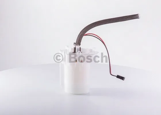 F 000 TE1 054 BOSCH Топливный насос (фото 1)