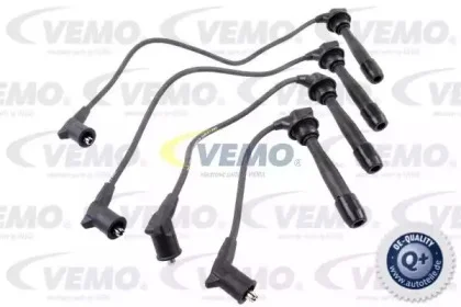 V52-70-0031 VEMO Высоковольтные провода (комплект проводов зажигания) (фото 1)