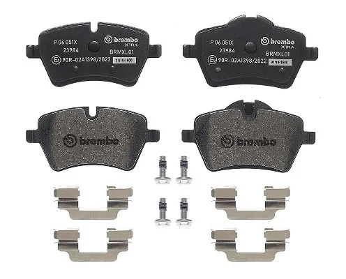 P 06 051X BREMBO Комплект тормозных колодок, дисковый тормоз (фото 2)