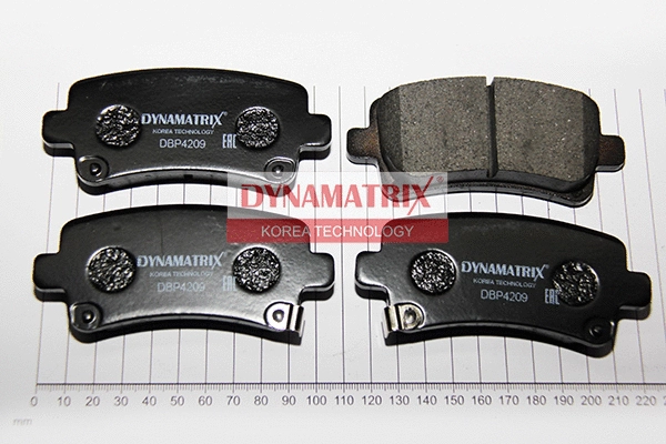 DBP4209 DYNAMATRIX Комплект тормозных колодок, дисковый тормоз (фото 1)