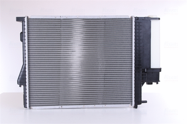 60607A NISSENS Радиатор, охлаждение двигателя (фото 3)