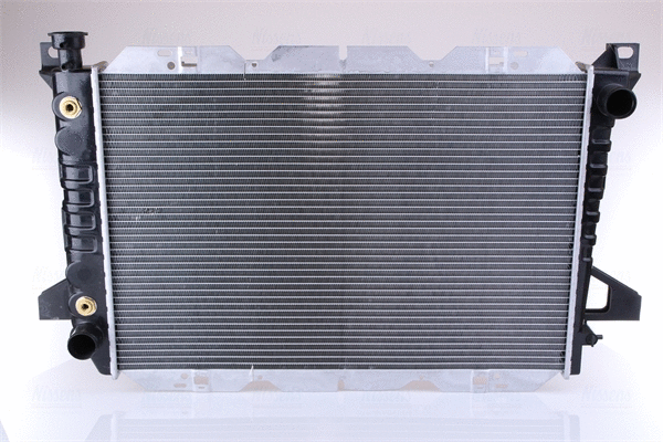 620981 NISSENS Радиатор, охлаждение двигателя (фото 1)