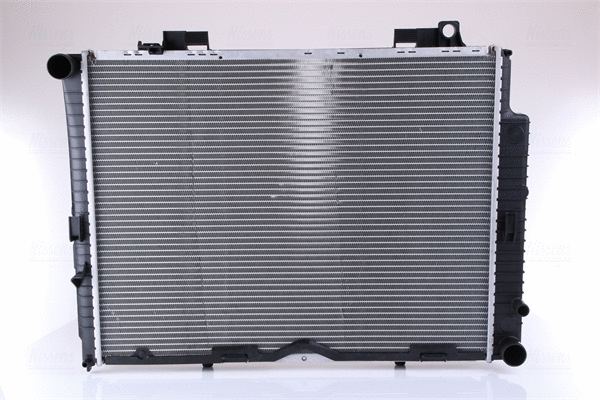 62611A NISSENS Радиатор, охлаждение двигателя (фото 1)