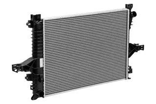 LRc 1056 LUZAR Радиатор, охлаждение двигателя (фото 1)