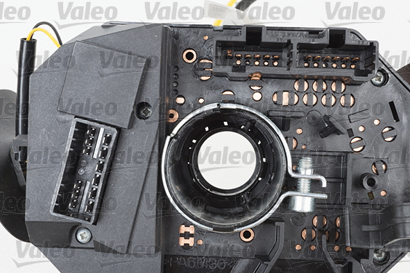 251475 VALEO Выключатель на рулевой колонке (фото 3)