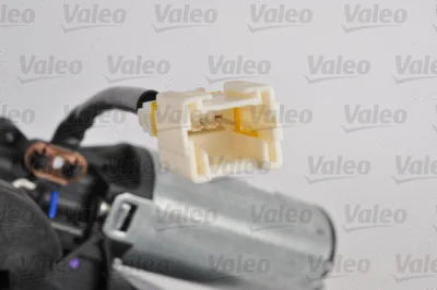 Двигатель стеклоочистителя VALEO 579703