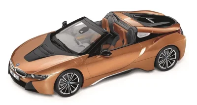 Модель автомобиля BMW i8 Roadster, E Copper Metallic / Black, 1:64 Scale BMW 80452454786