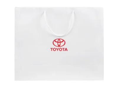 Бумажный подарочный пакет Toyota, белый, размер L: 42 х 34,5 х 15 см. TOYOTA TMC0A25501