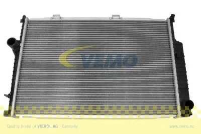 V20-60-0023 VEMO Радиатор охлаждения двигателя