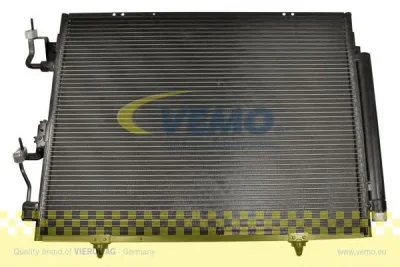 V37-62-0010 VEMO Радиатор кондиционера