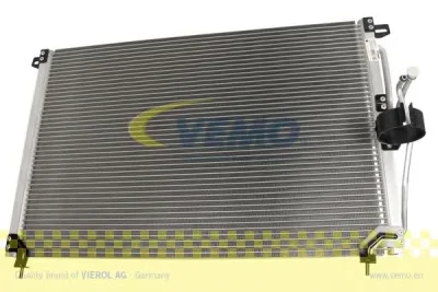 V40-62-0017 VEMO Радиатор кондиционера
