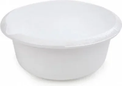 Миска пластмассовая 2,5 л снежно-белая BEROSSI ИК06101000