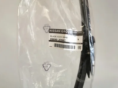 Щетка стеклоочистителя Nissan / Infiniti 28890-JD90C NISSAN 28890JD90C
