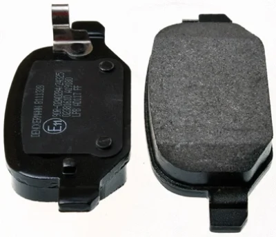 Комплект тормозных колодок, дисковый тормоз DENCKERMANN B111328