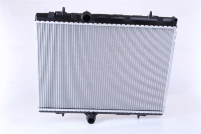 Радиатор, охлаждение двигателя NISSENS 636029