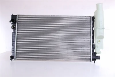 Радиатор, охлаждение двигателя NISSENS 63613